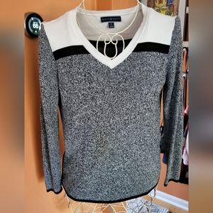 Like new white and gray sweater